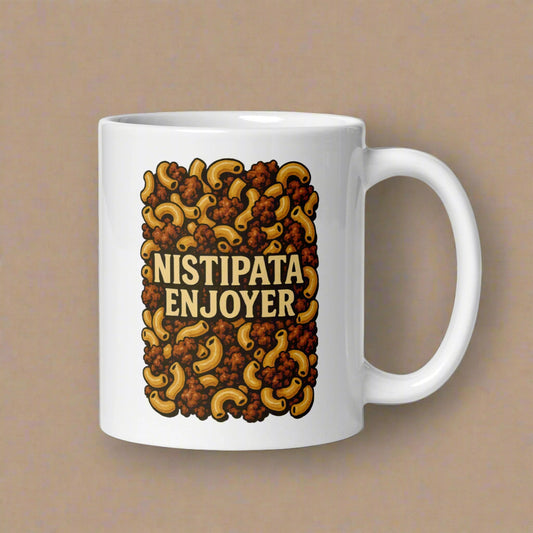 Hauska muki, jossa on nistipata-enjoyer -teema ja värikäs pähkinäkuvio