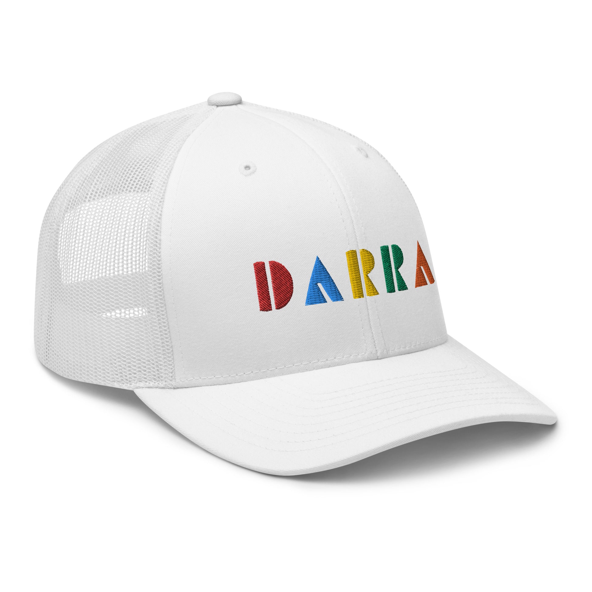 Kuvassa näkyy Meemirottan valkoisen verkkokankaan Darra Lippis -kuorma-lakkin takaa. Se korostaa kaarevan kupolin muotoa, hengittävää verkkomateriaalia ja säädettävää snapback-kiinnitystä, mikä tekee siitä täydellisen lahjaidean.