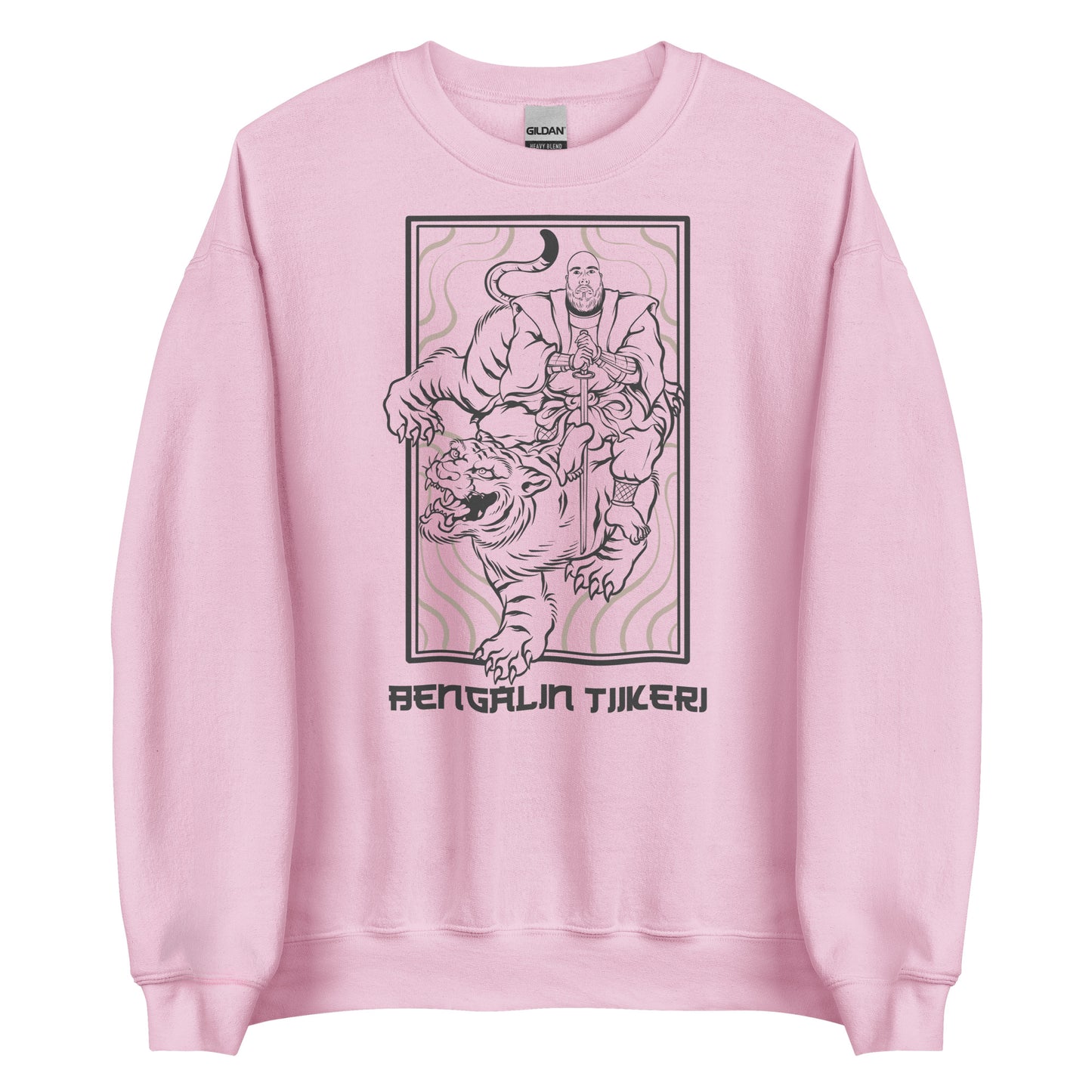 Meemirottan harmaa collegepaita sisältää grafiikan soturista ratsastamassa tiikeriin tyyliteltyjä taustaviivoja vasten. Suunnittelussa on alla teksti "Bengalin Tiikeri", mikä tekee siitä täydellisen niille, jotka nauttivat hauskasta payatista, jossa on sekoitus huumoria ja seikkailua.