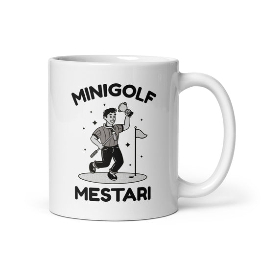 Hauska kahvikuppi minigolf mestarista, jossa hahmo juoksee ja pitää maljaa kädessään
