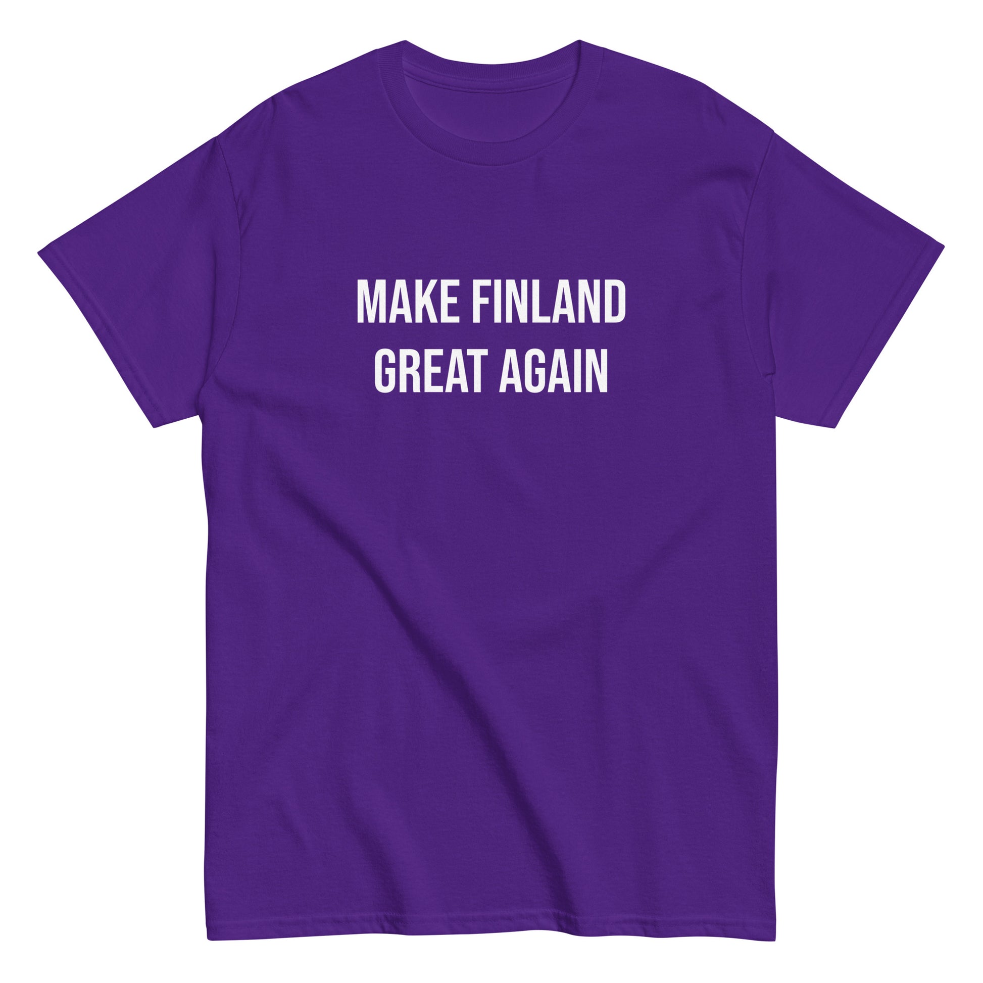 Lila Make Finland Great Again t-paita, jossa valkoinen teksti näyttävästi edessä