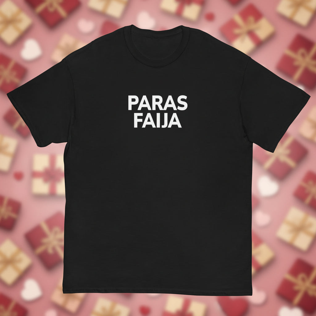 Mustat paras faija t-paita valkoisella tekstillä, moderni ja mukava arkivaatteeksi