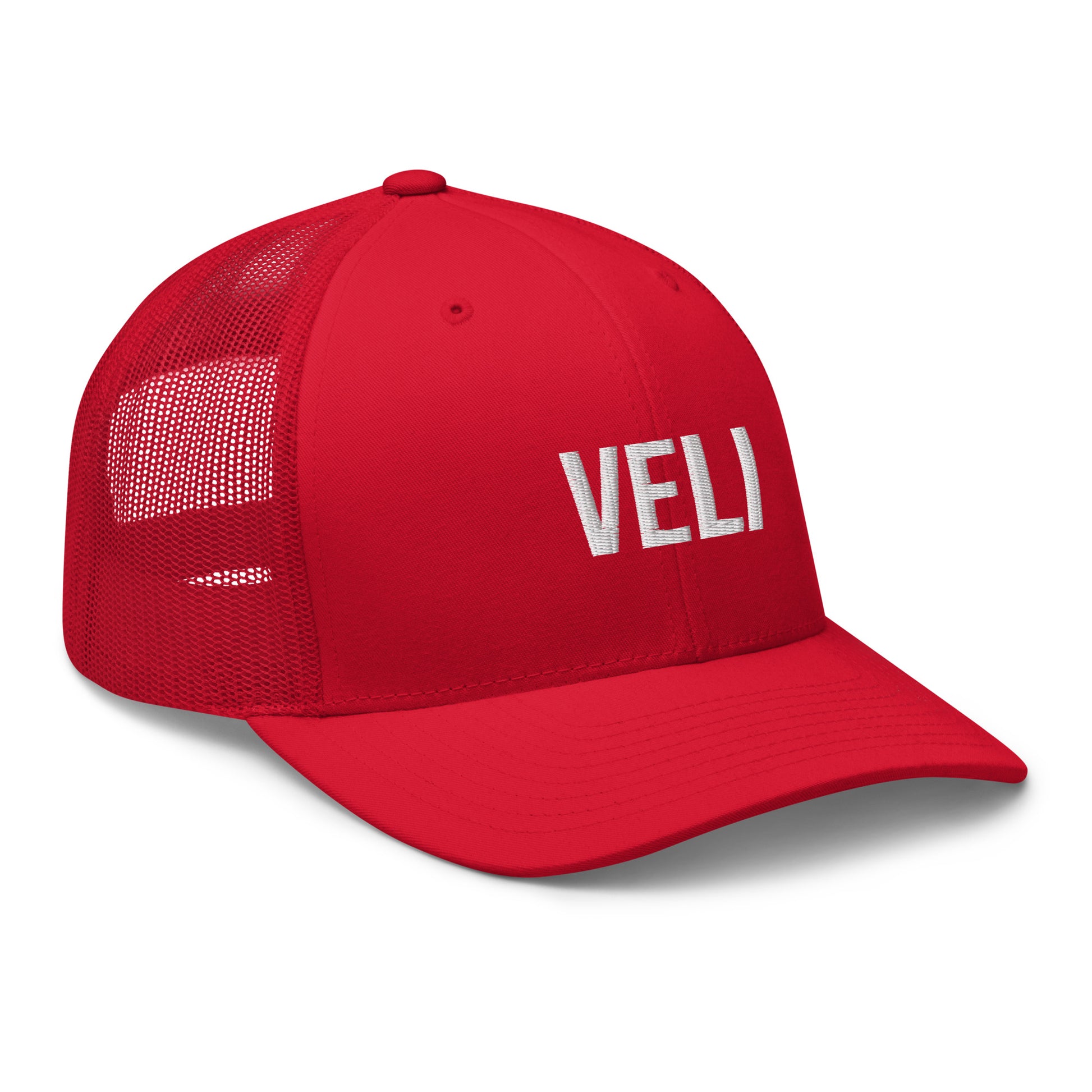 Punainen Meemirotta veli lippis, jossa valkoinen VELI-teksti edessä
