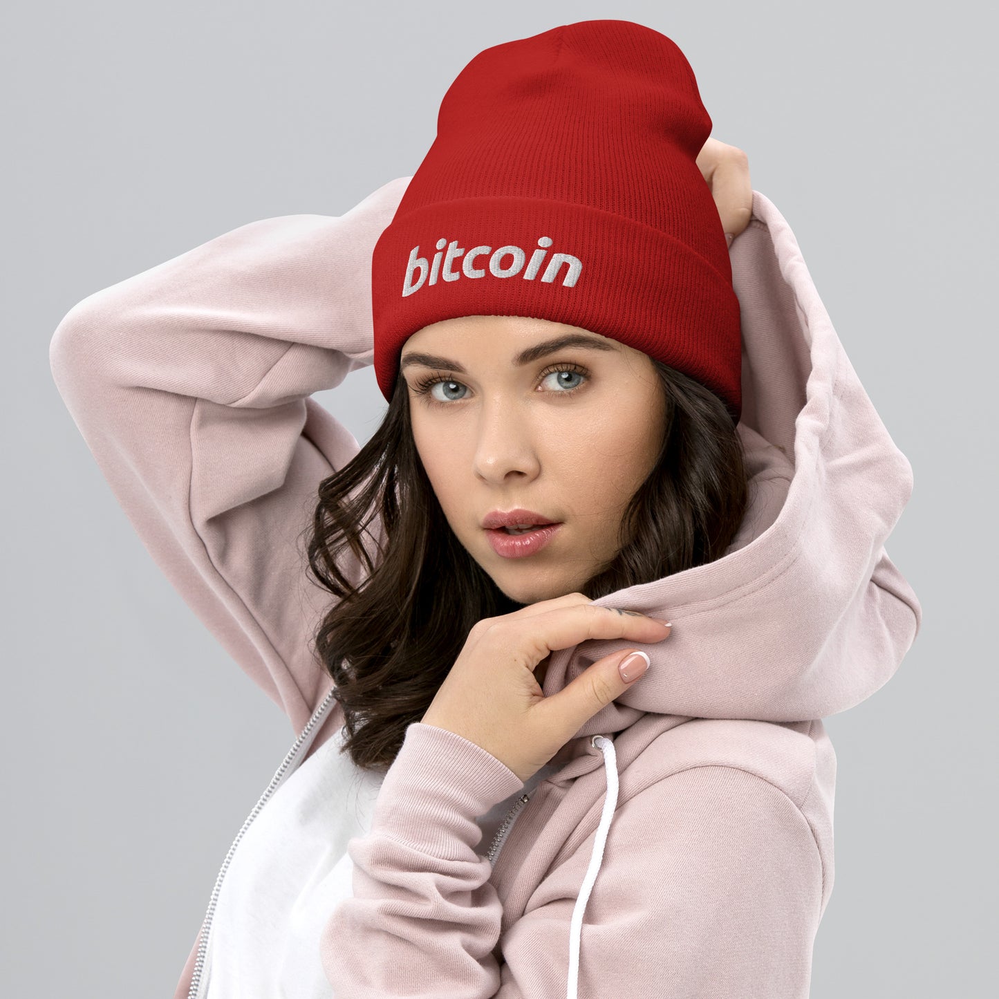 Punainen bitcoin pipo Meemirotta-brändiltä mukavalla istuvuudella